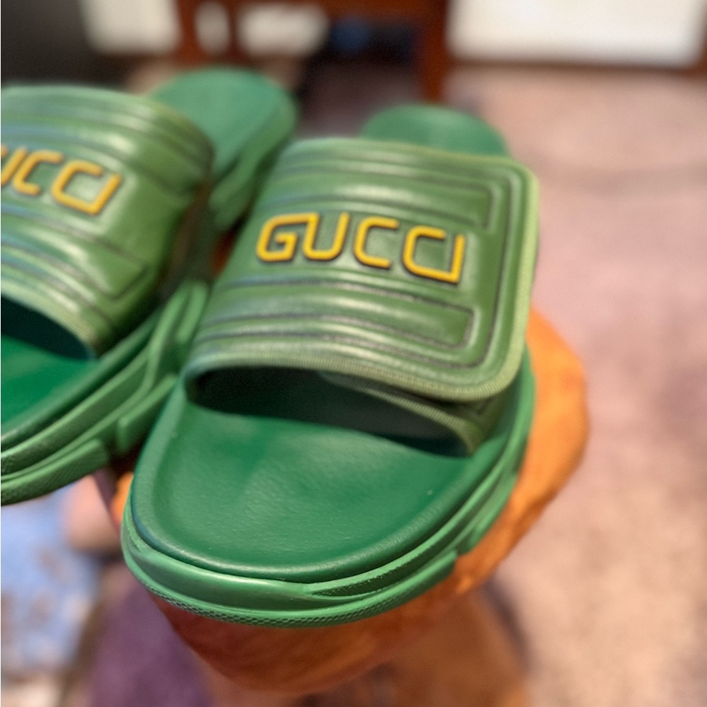 Reposh Gucci Emerald Green and yellow Slide Sandals. - Picture 3 of 8